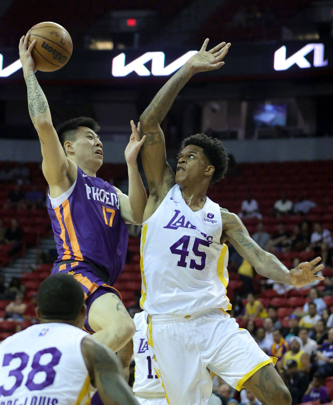 骑士碾压浙江队，张镇麟点燃赛场