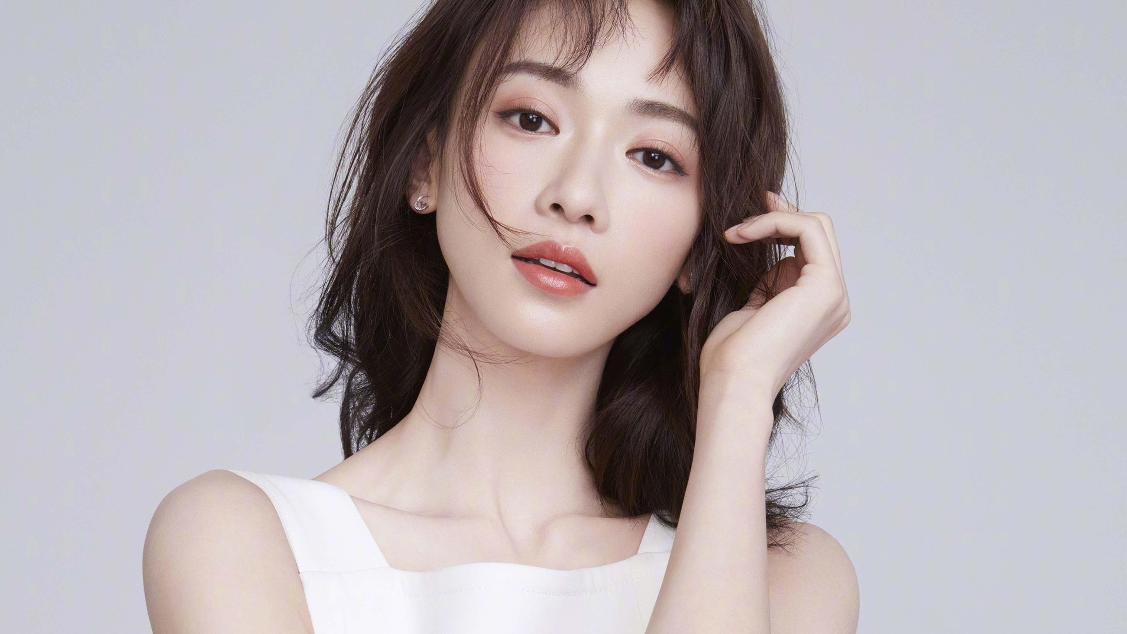 米切尔，一个照亮德甲争冠暗夜的孤胆闪电