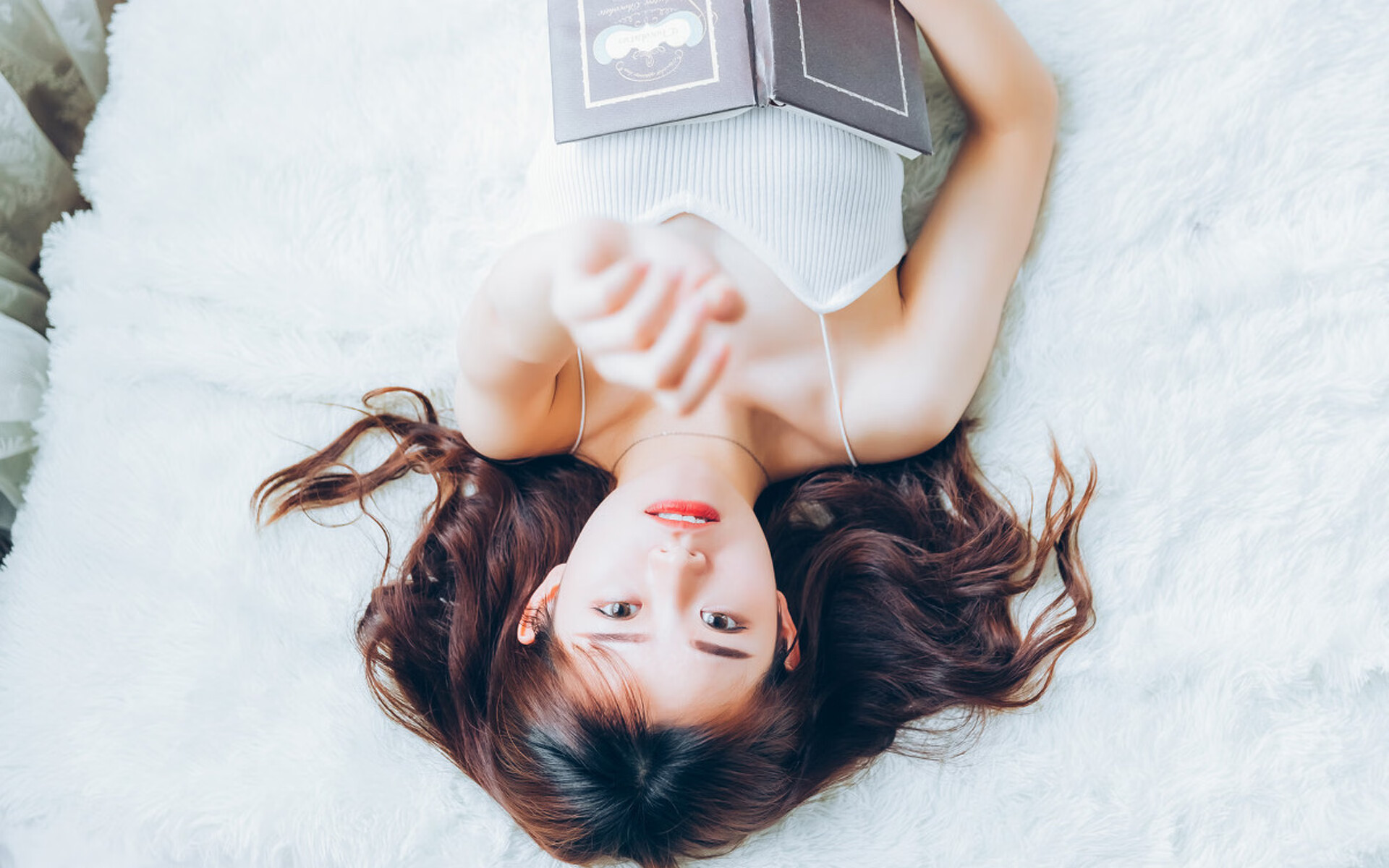 德甲争冠战焦点战，黄蜂多特蒙德强势拿下深圳队，争冠格局再起波澜