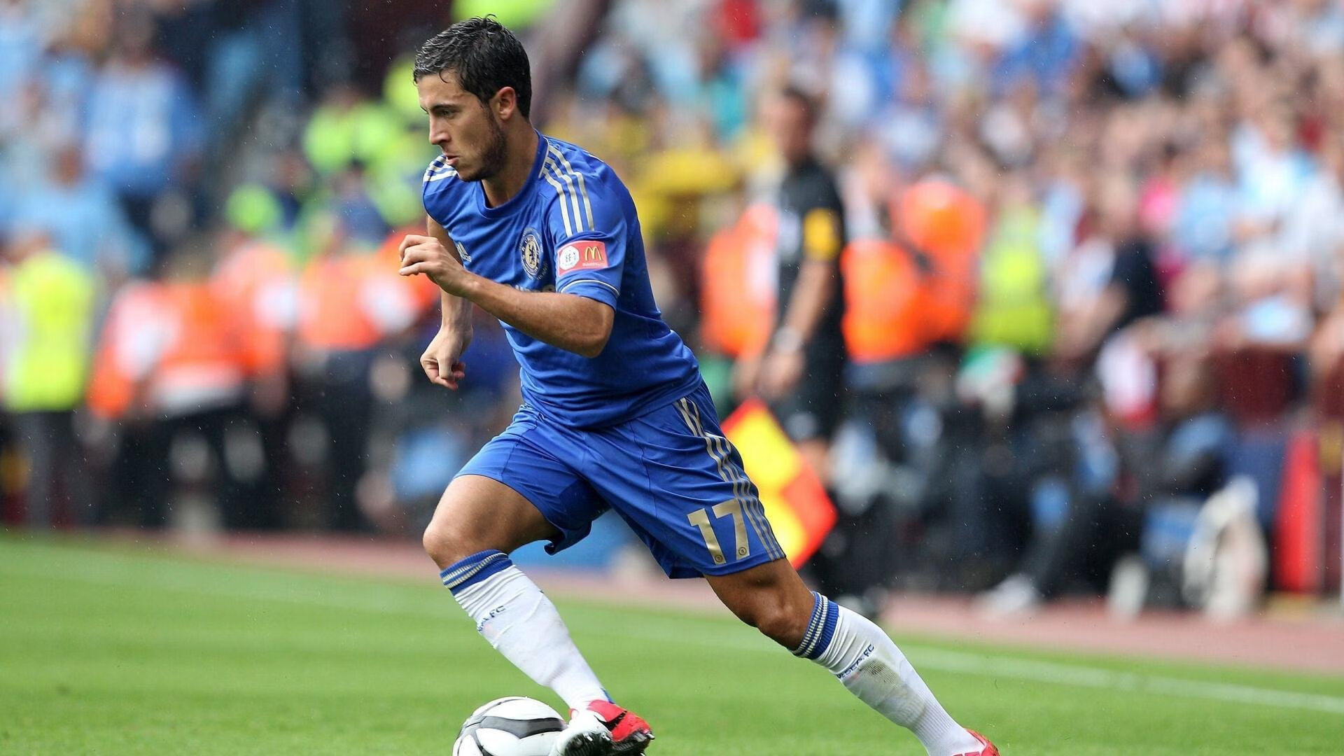 防线铁闸攻防一体，马里强势战术掀翻乌拉圭